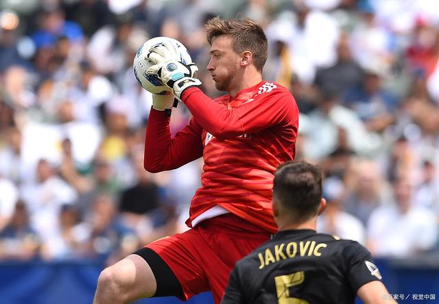 APP下载-清晨体能课后，布莱顿豪取连胜备战法国杯，更衣室稳定，纪律约束更严格的简单介绍